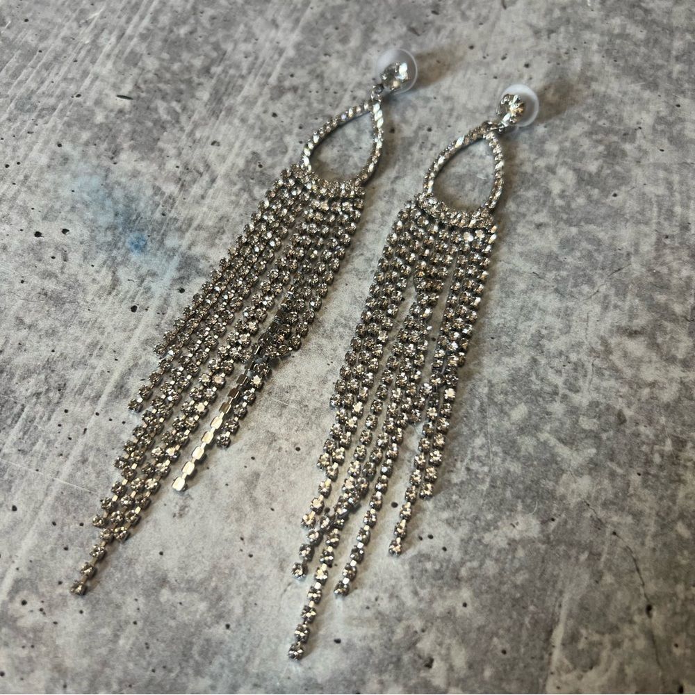Sparkling dangle wedding earrings silver tone NEW